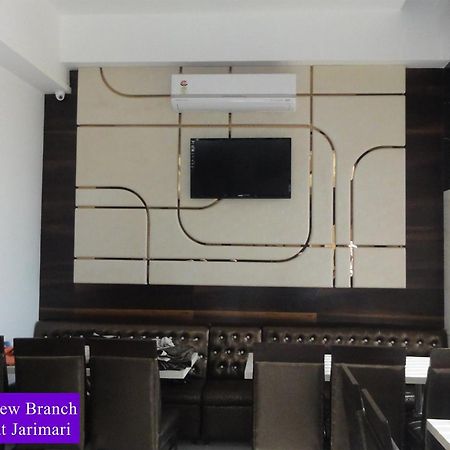 Hotel Naaz Executive Mumbai Exterior photo